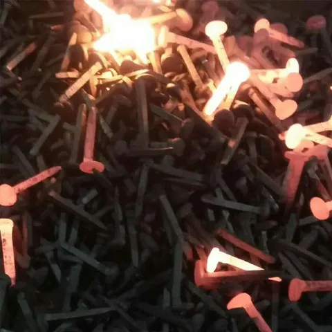 Q235 हेवी-हॉल रेलवे स्पाइक्स