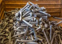 कार्बन स्टील में रेलवे डॉग स्पाइक्स